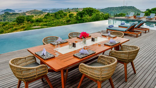 Villa Jeeva Mandalika Dining area