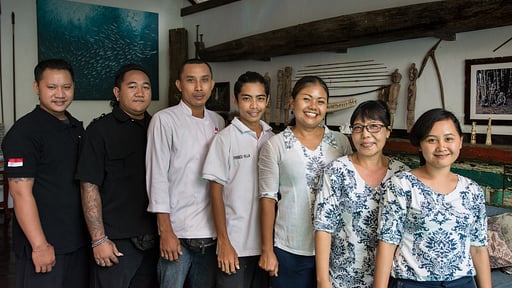 Villa Jempiring Villa staff