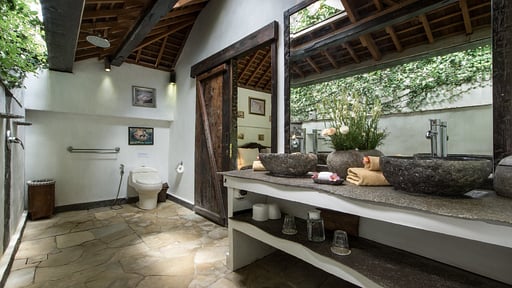 Villa Jempiring Bedroom 1