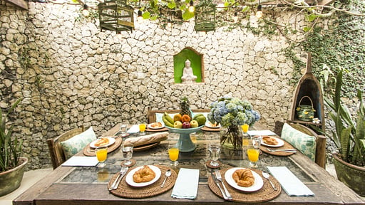 Villa Jeruk 2 Dining area