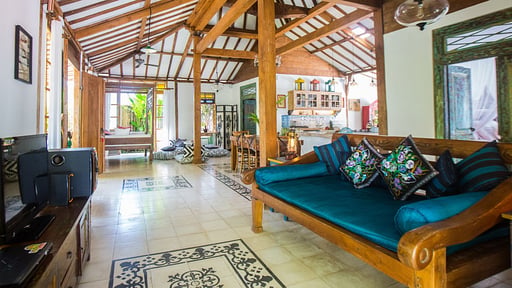 Villa Joglo Lata Lama Living room 1