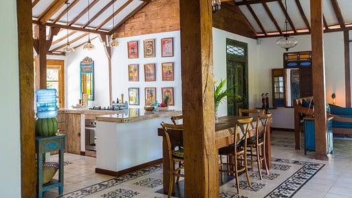 Villa Joglo Lata Lama Kitchen