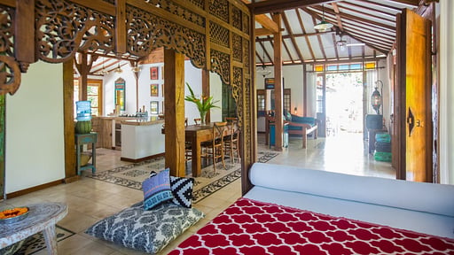 Villa Joglo Lata Lama Living room 1
