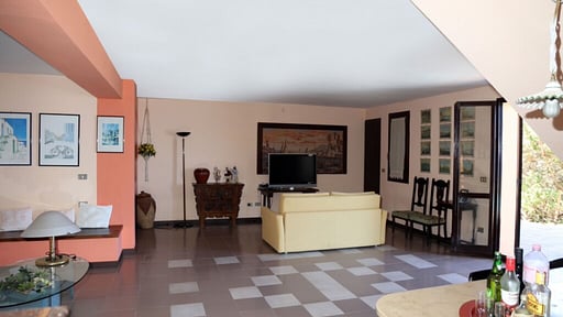 Villa Joi de Vivre Salon