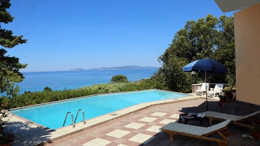 Villa Joi de Vivre Piscine