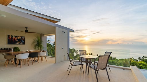 Villa Jugraj Dining area