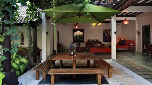 Villa Jumah Dining area