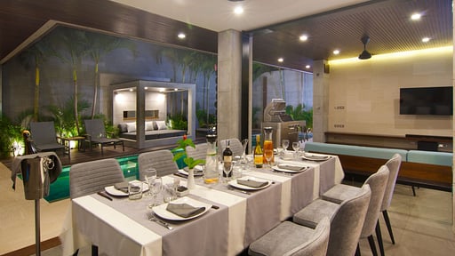 Villa Jumat Dining area