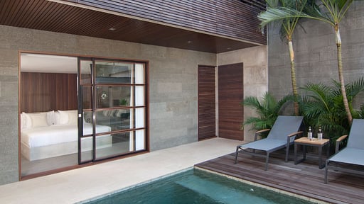 Villa Jumis Schwimmbad 2