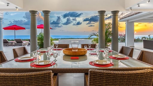 Villa Just in Paradise Dining area
