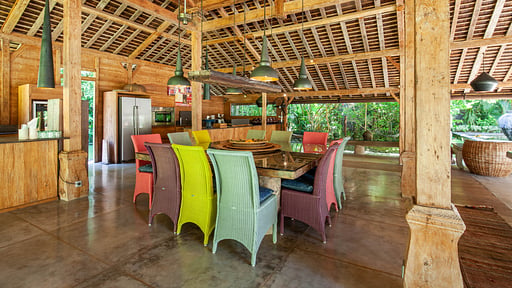 Villa Ka Dining area
