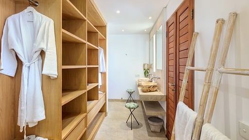 Villa Kadek Bedroom 5