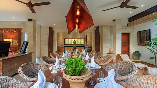 Villa Kadek Dining area