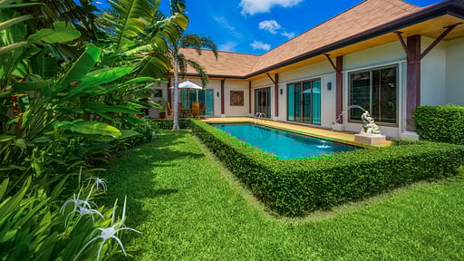 Villa Kaheru Swimming pool