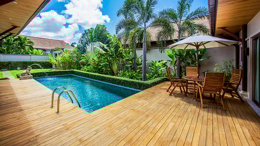 Villa Kaheru Swimming pool