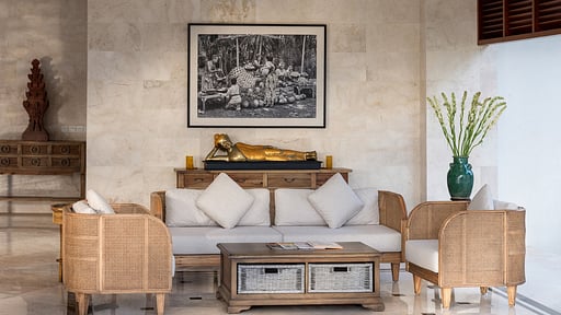 Villa Kailasha Salón 2