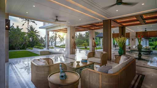 Villa Kailasha Salón 2
