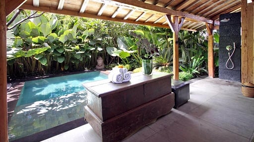 Villa Kalua Swimming pool 2