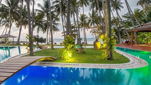 Villa Kalyana Swimming pool 1