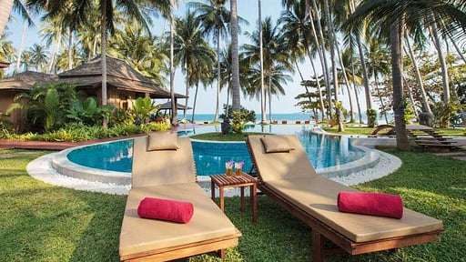 Villa Kalyana Swimming pool 1