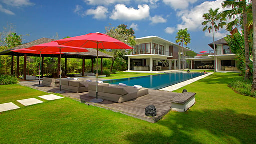 Villa Kalyani Swimming pool 1