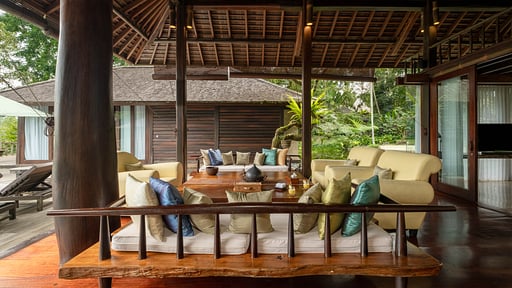 Villa Kamaniiya Living room