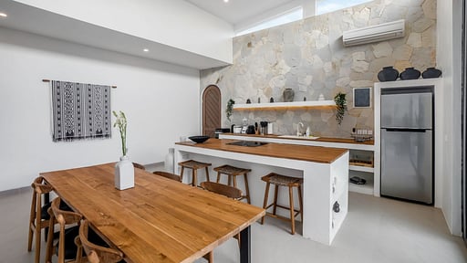 Villa Kanina Dining area