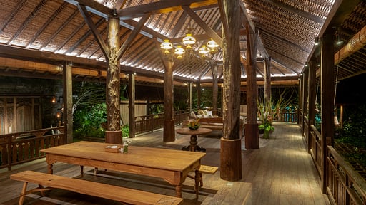 Villa Kapungkur Dining area