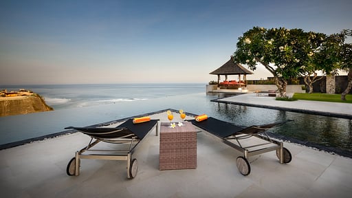 Villa Karang Kembar Tiga Swimming pool