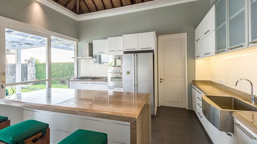 Villa Karang Kembar Tiga Kitchen