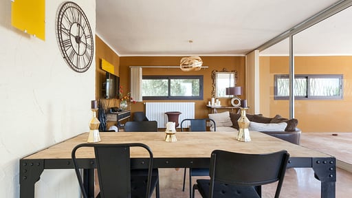 Villa Karma Living room