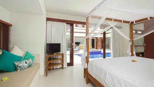 Villa Kashantre Blue Bedroom 2
