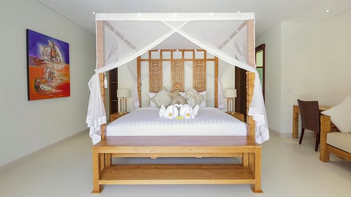 Villa Kashantre Blue Bedroom 1