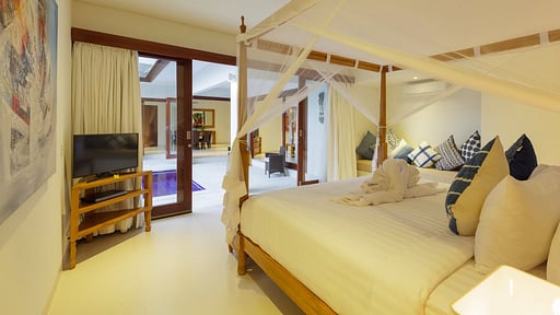 Villa Kashantre Blue Bedroom 3