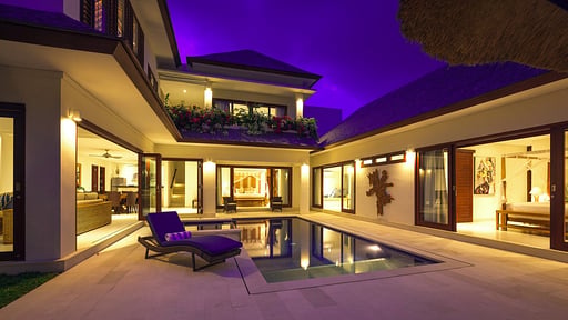 Villa Kashantre Blue Swimming pool