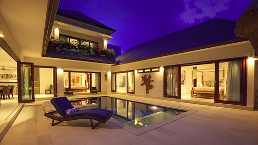 Villa Kashantre Blue Swimming pool