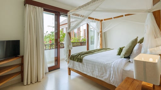 Villa Kashantre Blue Bedroom 4