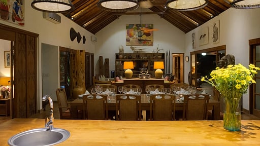 Villa Kavaya Dining area