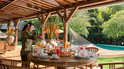 Villa Kavaya Dining area