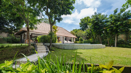 Villa Kayu Merah Сад