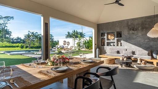 Villa Kazaluca Dining area