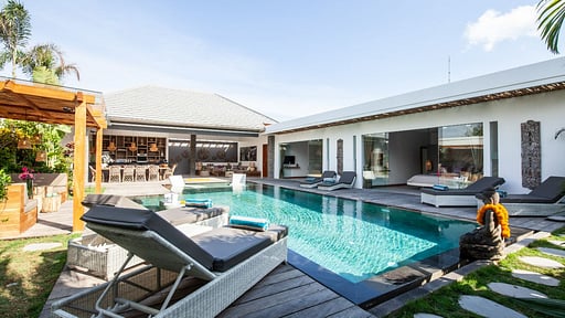 Villa Kelanah Piscina