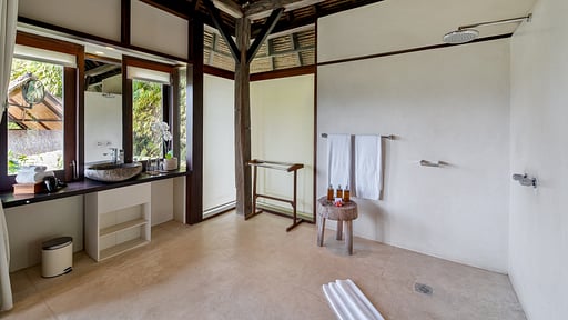 Villa Kelusa Bedroom 2