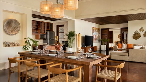 Villa Ken Dining area