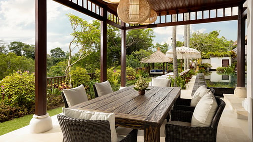 Villa Ken Dining area
