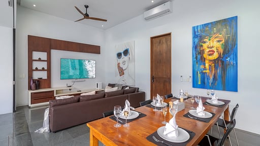 Villa Khalifah Alif Dining area