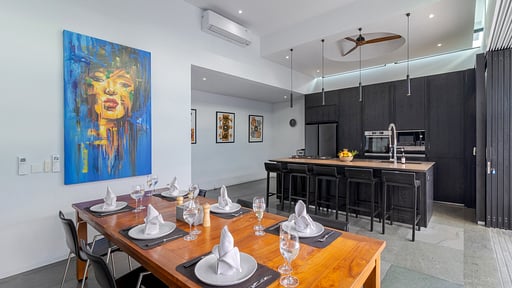 Villa Khalifah Alif Dining area