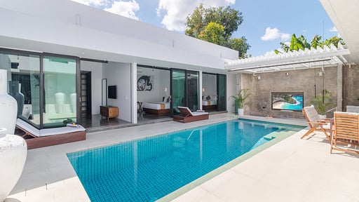 Villa Khalifah Alif Swimming pool