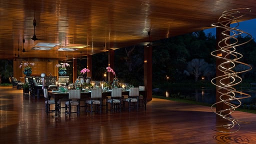 Villa Khum Sak Tong Dining area 1