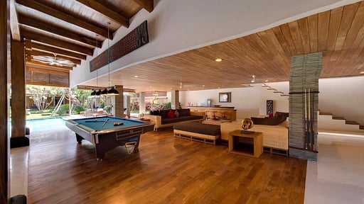 Villa Kinara Billiard